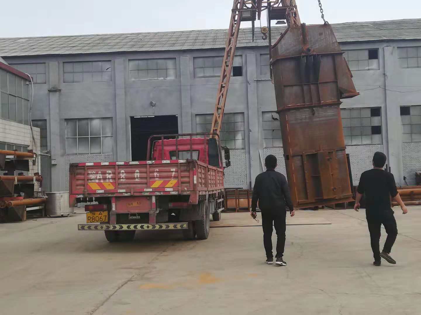 相應(yīng)號(hào)召，NE15板鏈提升機(jī)原色出廠